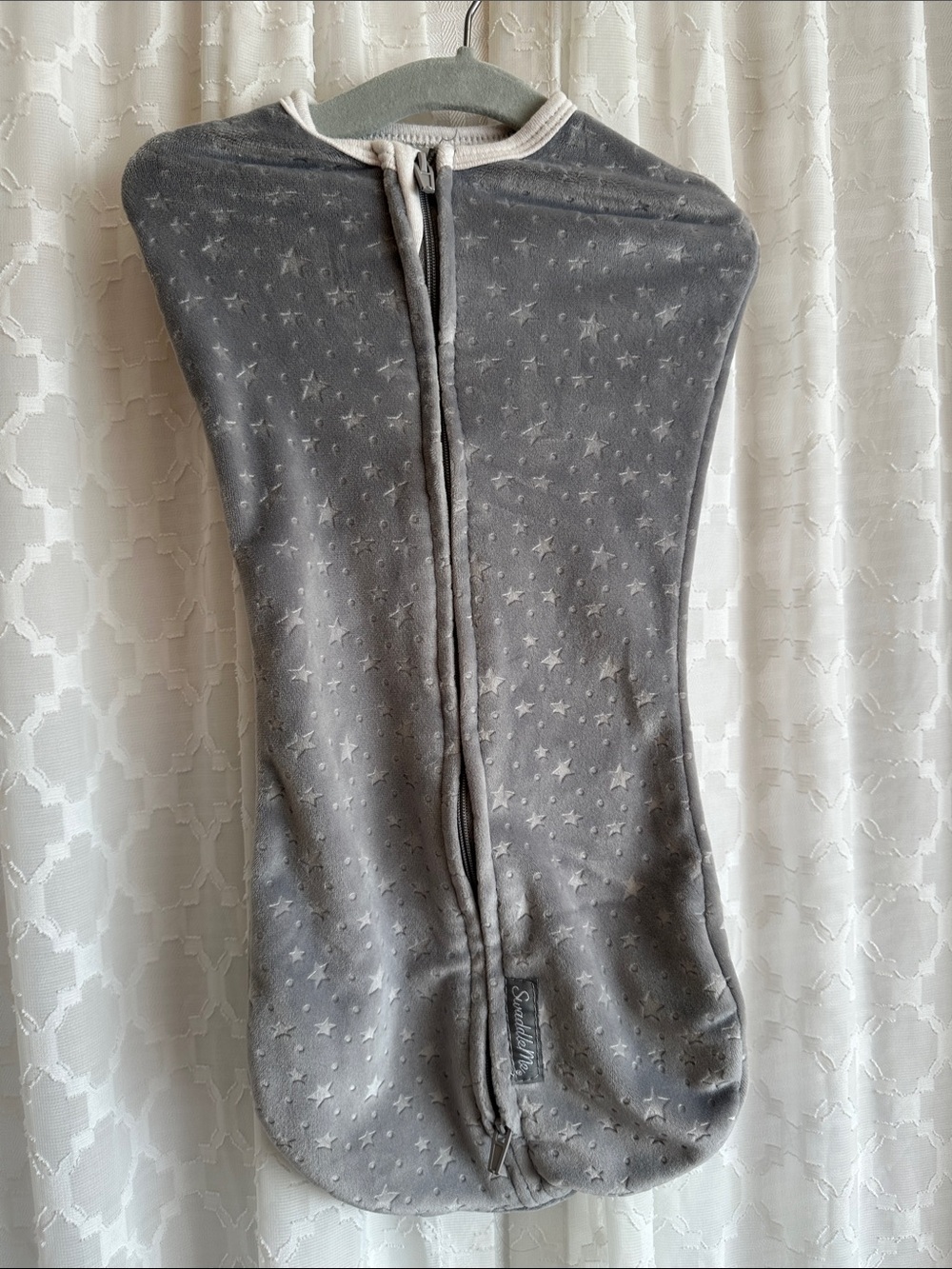 #912 SwaddleMe Gray Star Print Baby Swaddle One-Piece